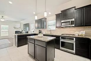 10104 Long Branch Dr, McKinney, TX 75071 - Photo 5