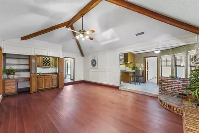 2323 Brookside Drive, Arlington, TX 76012 - Photo 7