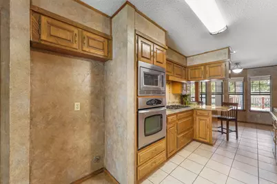 2323 Brookside Drive, Arlington, TX 76012 - Photo 11
