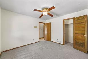 2323 Brookside Dr, Arlington, TX 76012 - Photo 21