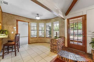 2323 Brookside Dr, Arlington, TX 76012 - Photo 9