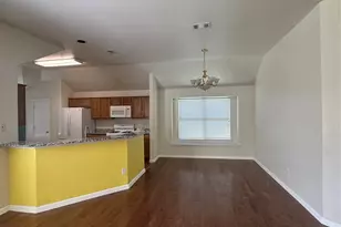 6711 Kinross Dr, Arlington, TX 76002 - Photo 5