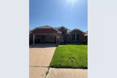6711 Kinross Drive, Arlington, TX 76002 - Photo 1