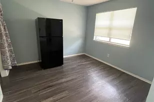 529 E Norwood Cir, Arlington, TX 76013 - Photo 3