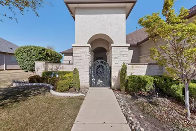 8708 Crestview Drive, Denton, TX 76207 - Photo 3