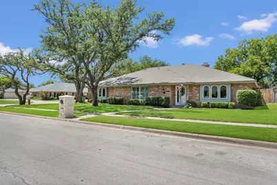 1600 Forest Glen Court, Pantego, TX 76013 - Photo 29