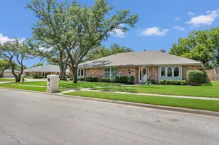 1600 Forest Glen Ct, Pantego, TX 76013 - Photo 29