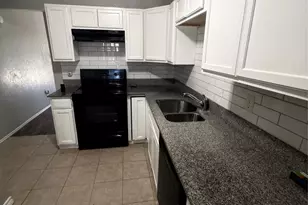 763 Little Creek Dr, Euless, TX 76039 - Photo 11