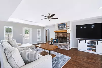 1006 High Point Drive, Mineral Wells, TX 76067 - Photo 5