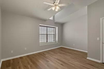 8015 Ederville Circle, Fort Worth, TX 76120 - Photo 9