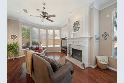 8201 McKenzie Court, Frisco, TX 75036 - Photo 9