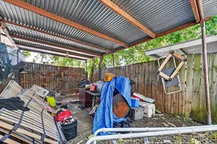 1407 N Main St, Carrollton, TX 75006 - Photo 23