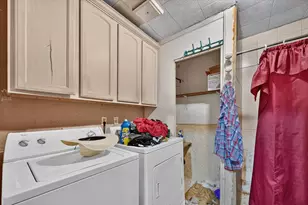 1407 N Main St, Carrollton, TX 75006 - Photo 9