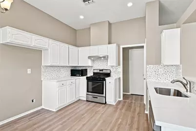 7053 Northpointe Drive, The Colony, TX 75056 - Photo 11