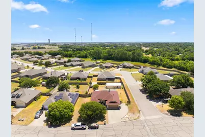 601 Sapphire Boulevard, Hewitt, TX 76643 - Photo 33