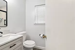 2021 Meadowcreek Dr, Plano, TX 75074 - Photo 17