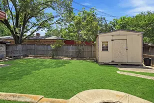 2021 Meadowcreek Dr, Plano, TX 75074 - Photo 23