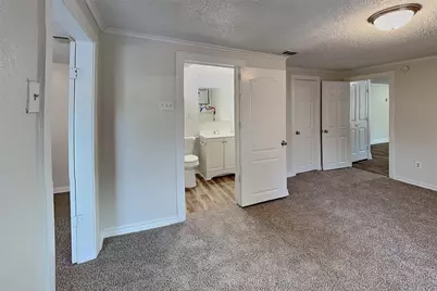 517 Isbell Road, Fort Worth, TX 76114 - Photo 5