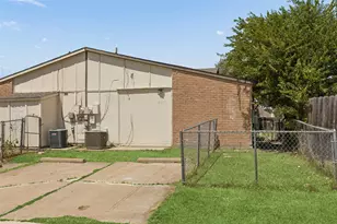 6051 Dooley Dr, The Colony, TX 75056 - Photo 29