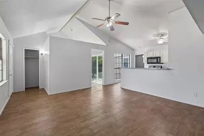 6051 Dooley Drive, The Colony, TX 75056 - Photo 9