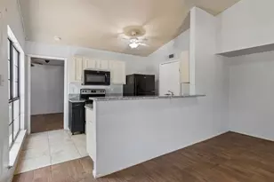 6051 Dooley Dr, The Colony, TX 75056 - Photo 13