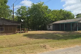 210 Kelly Ln, Seven Points, TX 75143 - Photo 7