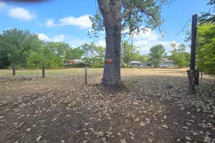 210 Kelly Ln, Seven Points, TX 75143 - Photo 11