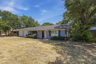 110 Oak Ridge Terrace, Weatherford, TX 76086 - Photo 1