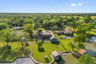 1035 Holiday Circle, Seven Points, TX 75143 - Photo 5