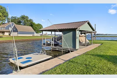 1035 Holiday Circle, Seven Points, TX 75143 - Photo 3