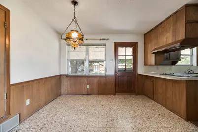 520 Pecan Street, Crowley, TX 76036 - Photo 19