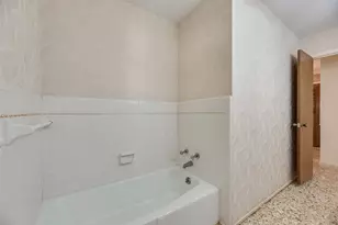 520 Pecan St, Crowley, TX 76036 - Photo 21