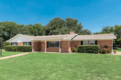520 Pecan Street, Crowley, TX 76036 - Photo 1