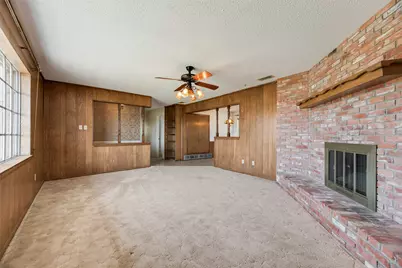 520 Pecan Street, Crowley, TX 76036 - Photo 15