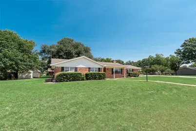 520 Pecan Street, Crowley, TX 76036 - Photo 3