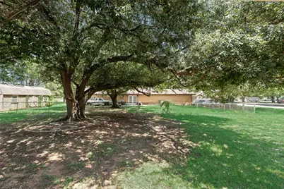 520 Pecan Street, Crowley, TX 76036 - Photo 37