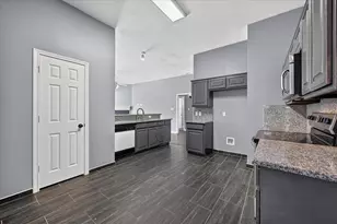2060 Kenny Ct, Lewisville, TX 75067 - Photo 9