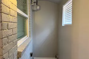 2511 Normont Cir, Fort Worth, TX 76103 - Photo 15