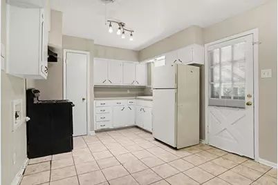 8821 Rustown Drive, Dallas, TX 75228 - Photo 5