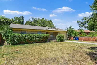 8821 Rustown Drive, Dallas, TX 75228 - Photo 15