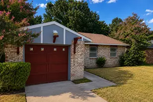 731 Holliday Ln, Duncanville, TX 75116 - Photo 3