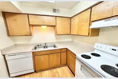 1115 N Austin Street, Denton, TX 76201 - Photo 7