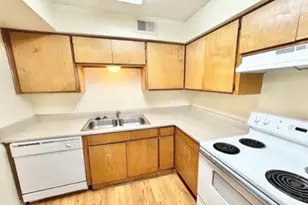 1115 N Austin St, Denton, TX 76201 - Photo 7