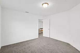 9016 HUXLEY Dr, Providence Village, TX 76227 - Photo 17