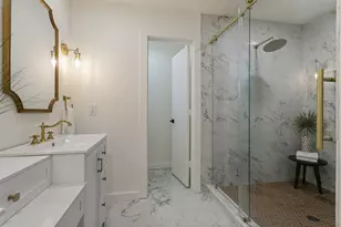 8031 Moss Meadows Dr, Dallas, TX 75231 - Photo 21