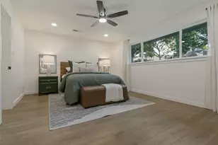 8031 Moss Meadows Dr, Dallas, TX 75231 - Photo 11