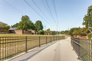 8031 Moss Meadows Dr, Dallas, TX 75231 - Photo 25