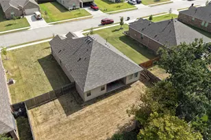1221 Pistachio Dr, Azle, TX 76020 - Photo 3
