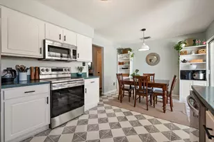 2634 Channing Dr, Grand Prairie, TX 75052 - Photo 13