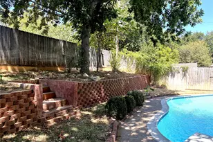 4105 Gentle Springs Dr, Arlington, TX 76001 - Photo 3